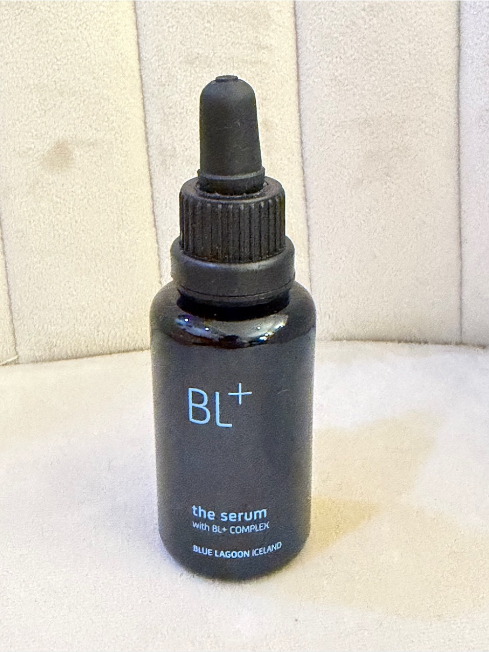 The Serum - Hydrating Face Serum (Black)